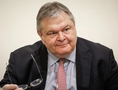 Ο Βενιζέλος εξηγεί γιατί δήλωσε οτι η επέκταση των χωρικών υδάτων στο Ιόνιο ισοδυναμεί με αποδοχή «ειδικών συνθηκών»